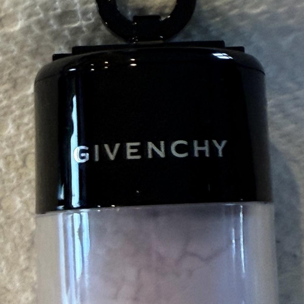 Givenchy Prisme Libre Travel Powder in Mousseline Pastel